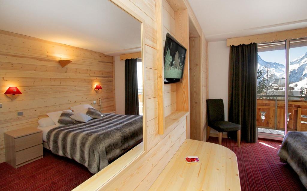 Hotel Adret Les Deux Alpes Oda fotoğraf